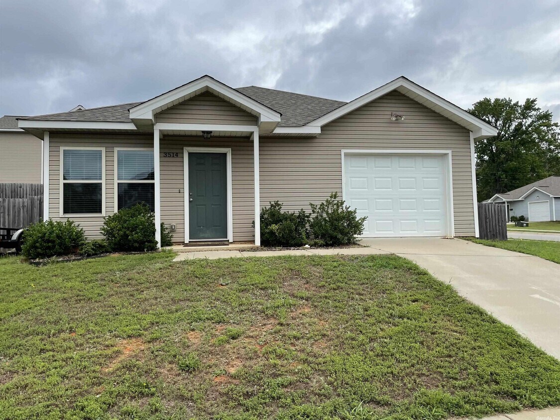 3514 Terrace Hill Ct, Benton, AR 72019 House Rental in Benton, AR