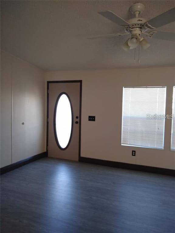 Building Photo - 5819 Coventry Dr