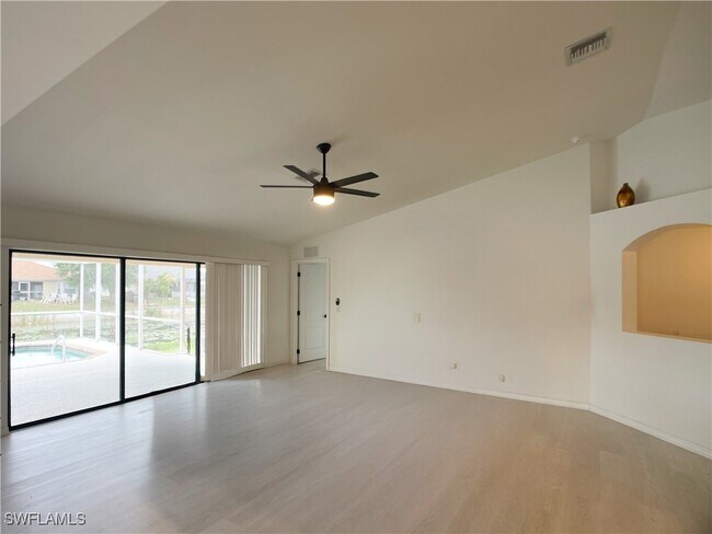 Building Photo - 1224 SW 31st Terrace