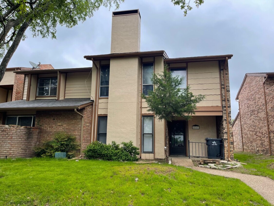 Foto principal - 2717 Westgate Dr Arlington TX 76015