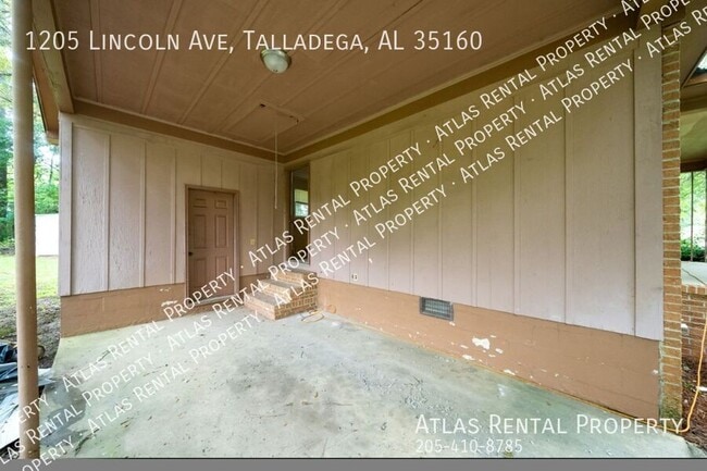 Building Photo - 1205 Lincoln Ave