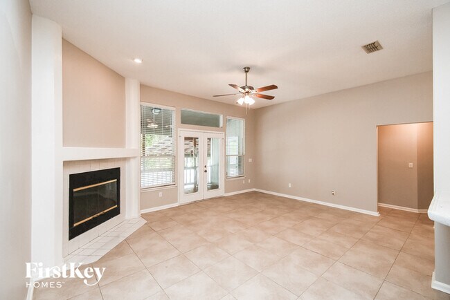 Foto del edificio - 11644 Alexis Forest Dr