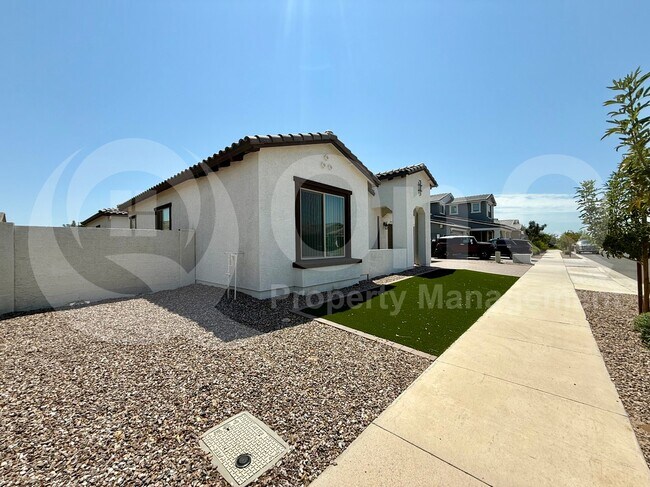 Foto del edificio - 22839 E Nightingale Rd