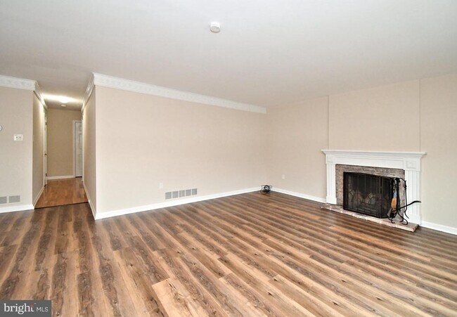 Foto del edificio - 28 Lacey Ave