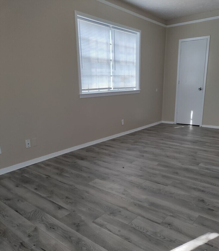 Foto del edificio - 213 Mounts Ave