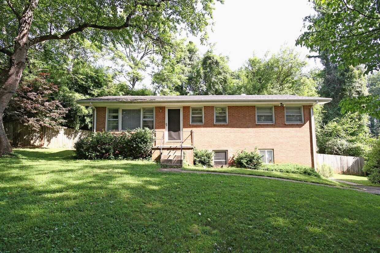 Foto principal - Basement Apartment Near UVA & Downtown