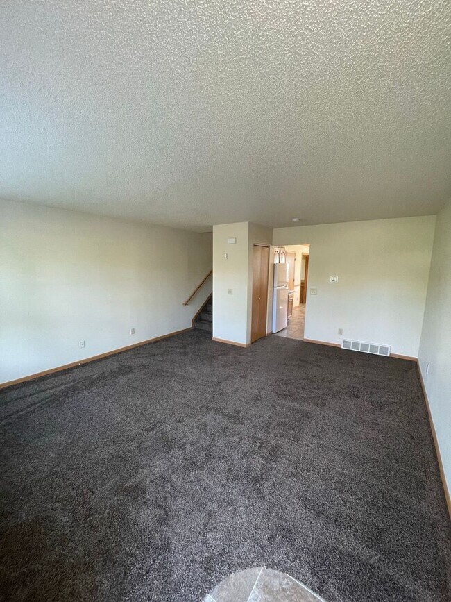 Building Photo - 804-806 N. Irene Ave