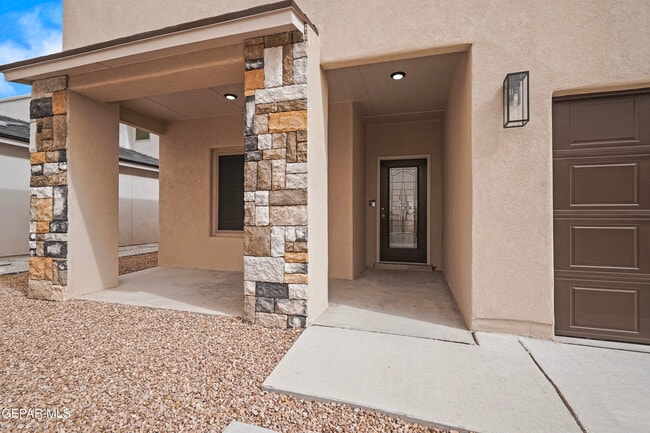 Building Photo - 5004 Alyssa Jade St