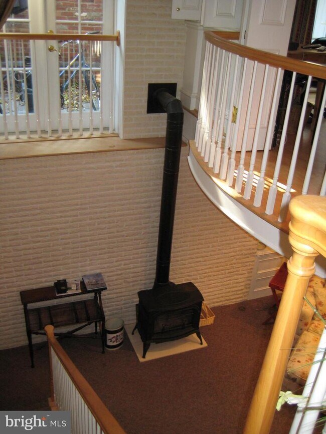 Building Photo - 310 Prince St