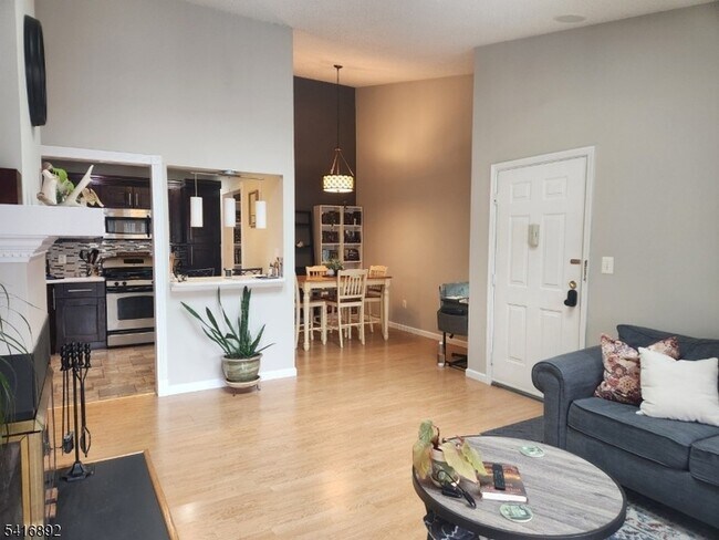 Foto del edificio - 330 Penns Way