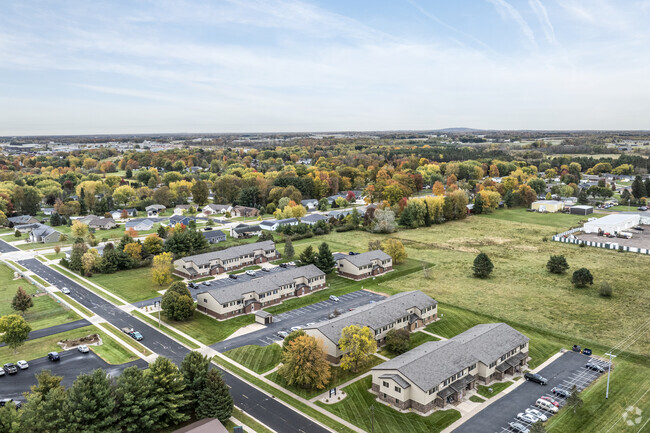 Aerial Photo - Oakridge Apartments