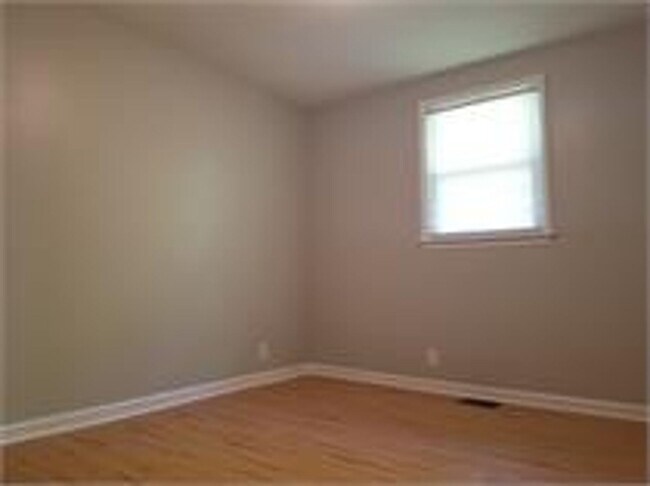 Foto del edificio - 2 bd 1 ba duplex in a Great Location