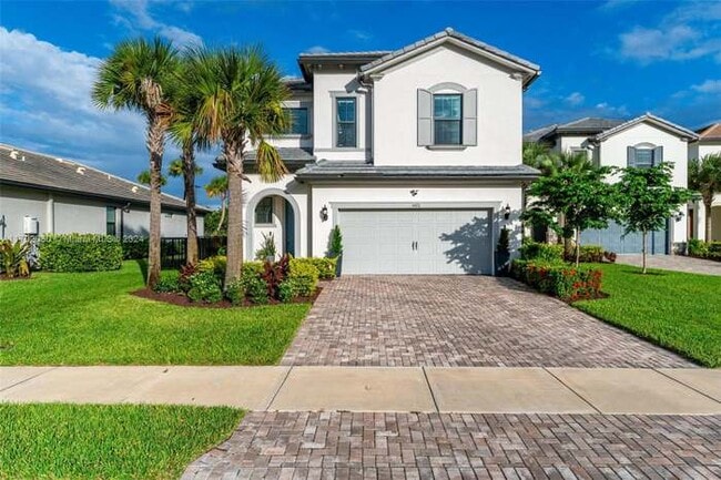 Building Photo - 4470 Gramercy Dr
