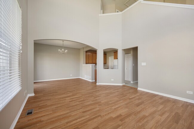Foto del edificio - 23932 McMullin Cir