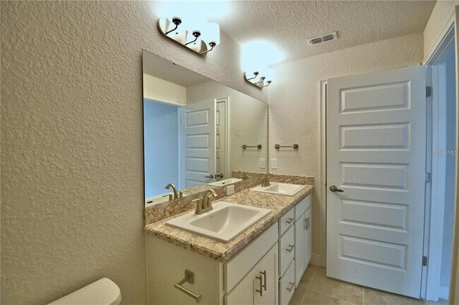 Foto del edificio - 1734 Carnostie Rd