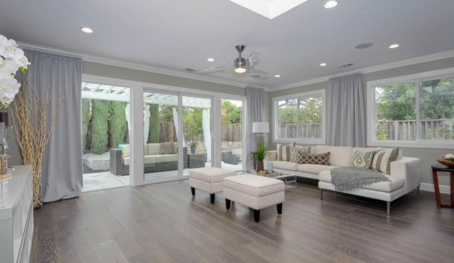 Foto del edificio - 10086 La Paz Ave