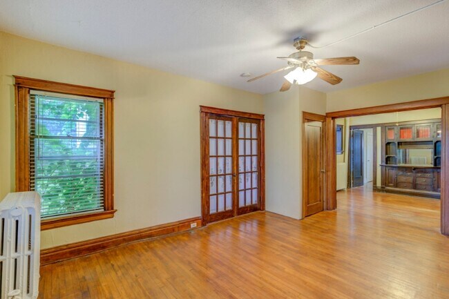 Foto del edificio - 712 W 28th St