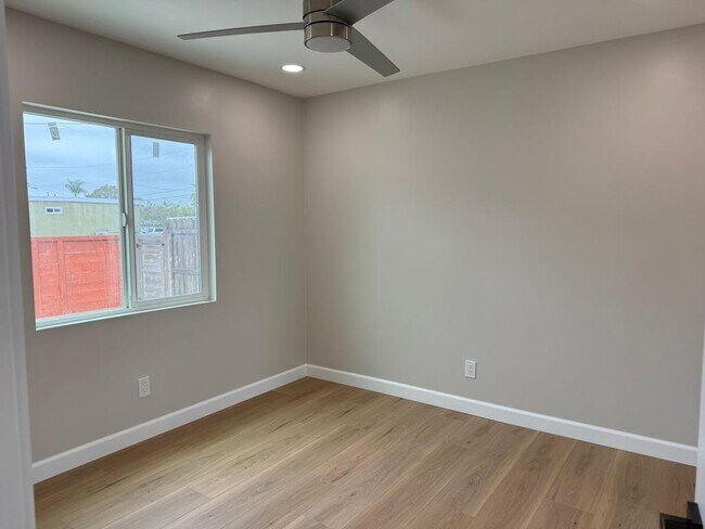 Foto del edificio - 4957 Jumano Ave