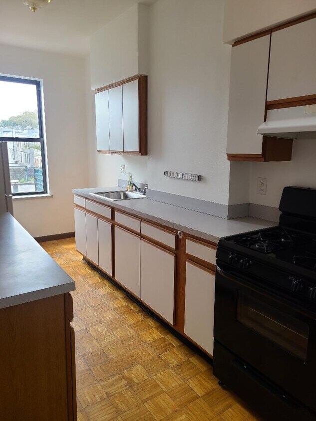 Primary Photo - 6412 Fresh Pond Rd