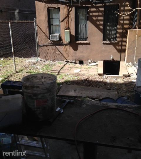 Building Photo - 1 br, 1 bath Apartment - 312 W 122nd St