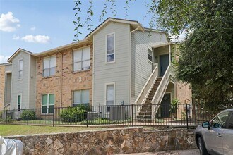 Building Photo - 2450 Wickersham Ln