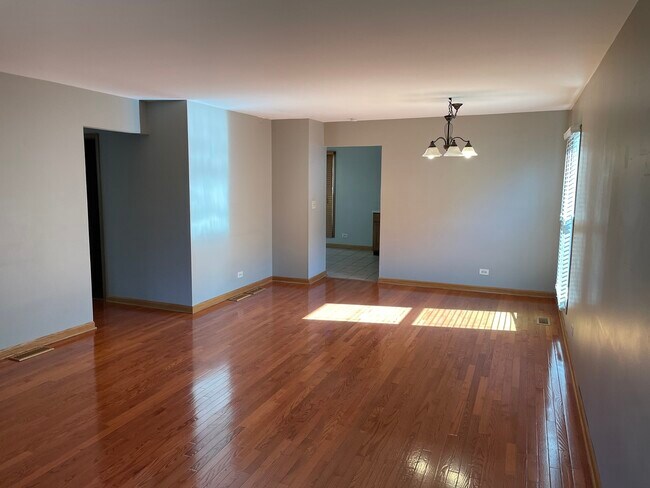 Foto del edificio - 0S071 Pleasant Hill Rd