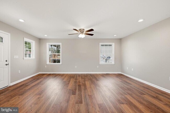 Foto del edificio - 640 Jenkins Ln