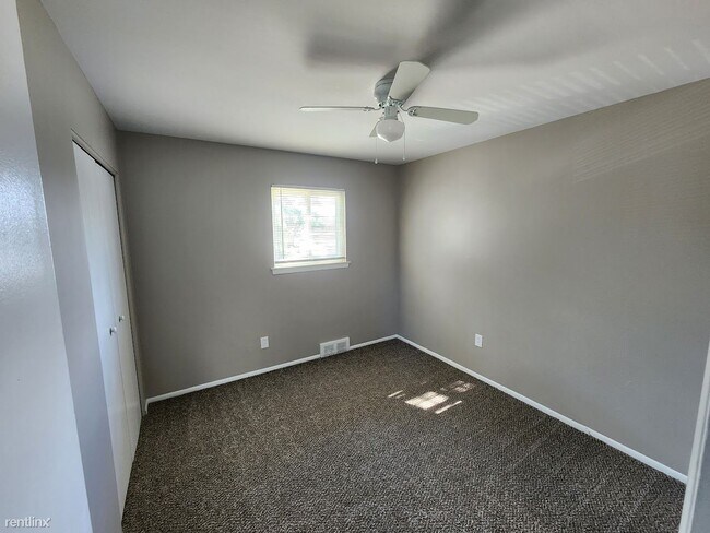 Foto del edificio - 3 br, 1.5 bath House - 17106 Robert St