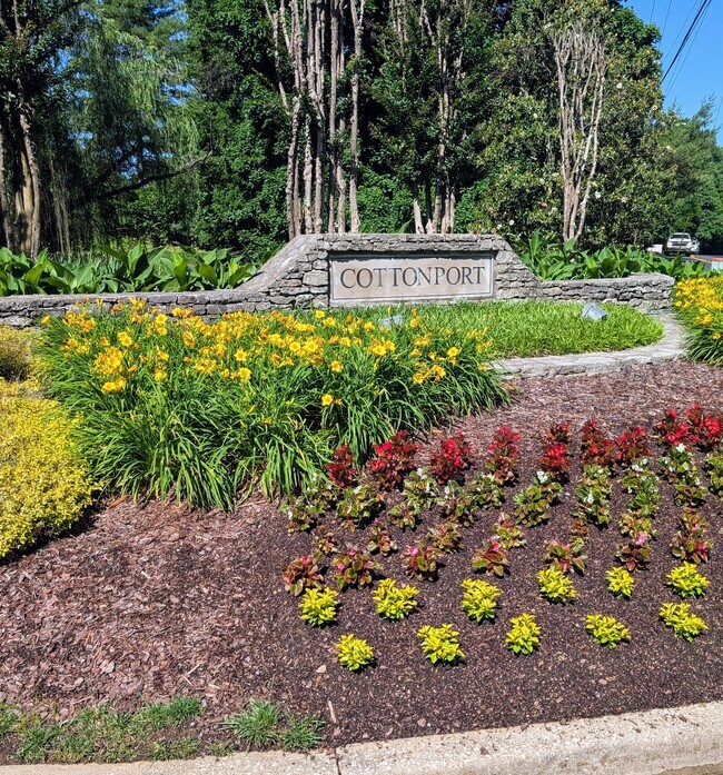 Foto del edificio - 9301 Grist Mill Ct