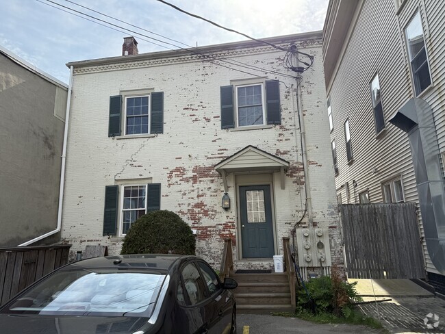 Building Photo - 111 Water St