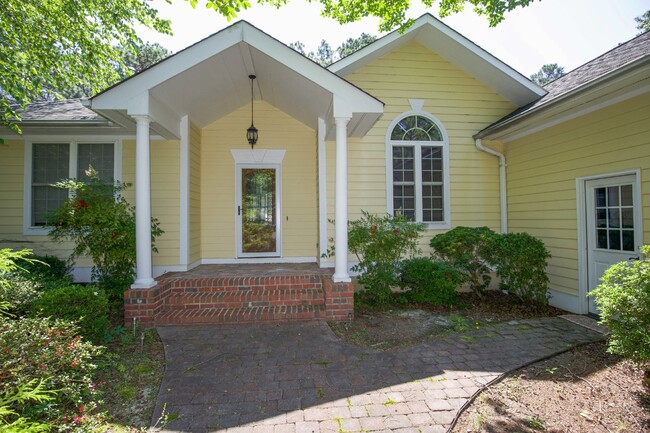 Building Photo - Ranch Style House with Private In-Ground pool