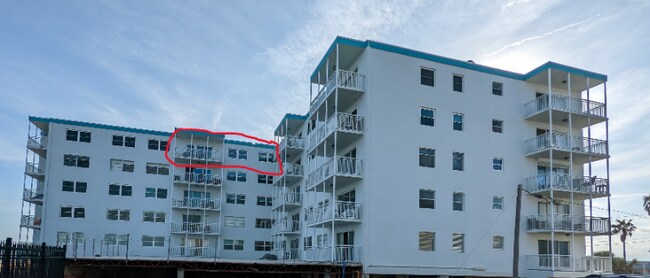 Building Photo - 205 Florida A1A