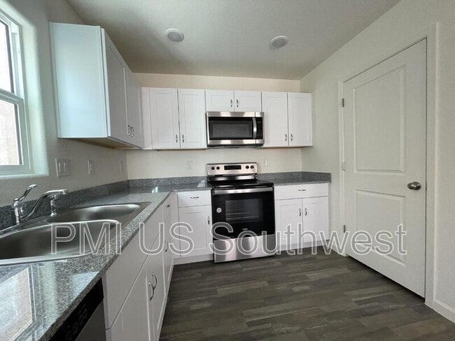 Building Photo - 2409 Granite Cir