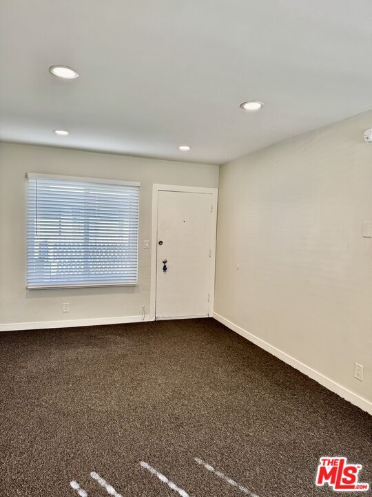 Foto del edificio - 7524 Sepulveda Blvd