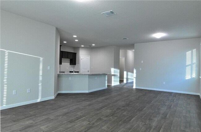 Foto del edificio - 117 Rochester Ln