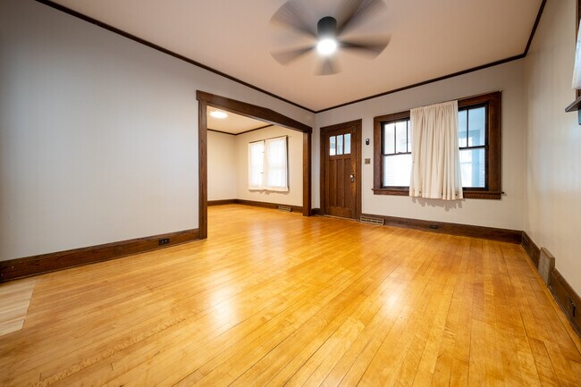 Foto del edificio - 4238 Cheatham Ave