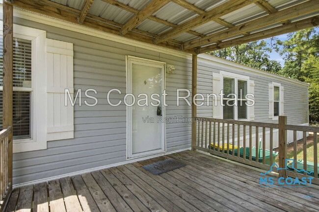Building Photo - 13821 School Land Rd