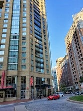 Building Photo - 675 S President St