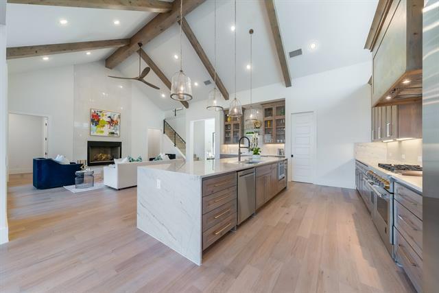 Building Photo - 3311 Regent Dr
