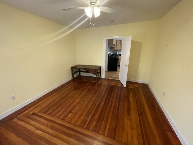 Building Photo - 13 Edmunds St