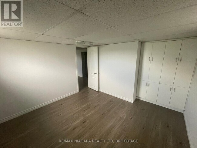 Photo du bâtiment - 144 Wellington St