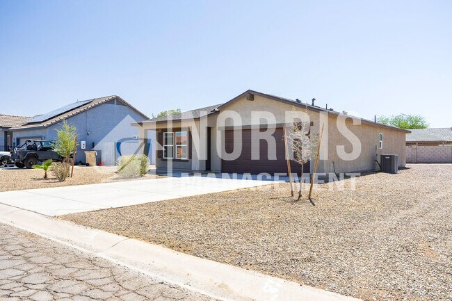 Foto del edificio - Great Home For Rent in Arizona City