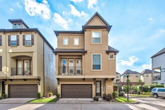 Building Photo - 12258 Oxford Cres Cir