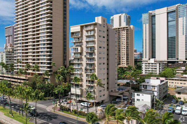 Hale Moani Condominiums - Apartments in Honolulu, HI | Apartments.com