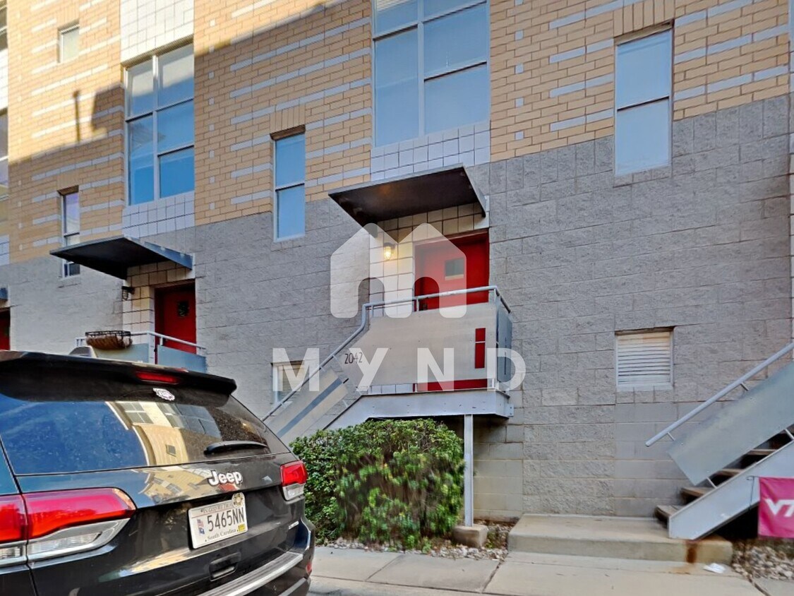 2042 Atherton Heights Ln Townhome Rentals in Charlotte NC