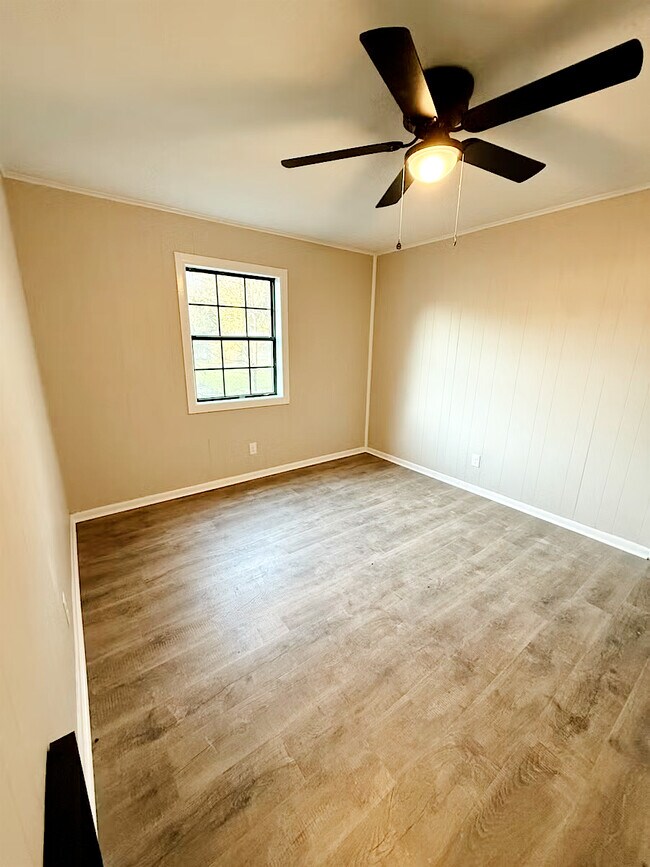 Foto del edificio - 616-622 14th St Quadplex