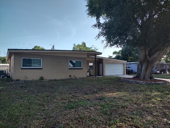 Foto del edificio - 855 Delano Rd