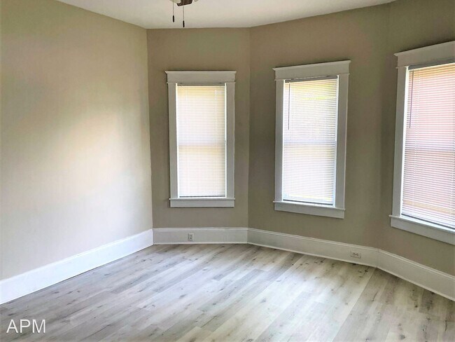 Building Photo - 3 br, 1 bath House - 417 7th Ave NW