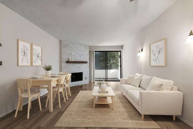 Foto del edificio - 3480 Barham Blvd