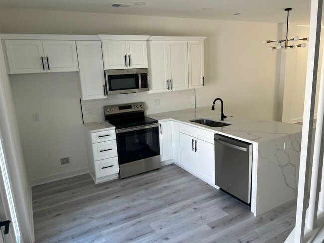 Building Photo - 780 Maxine Ct